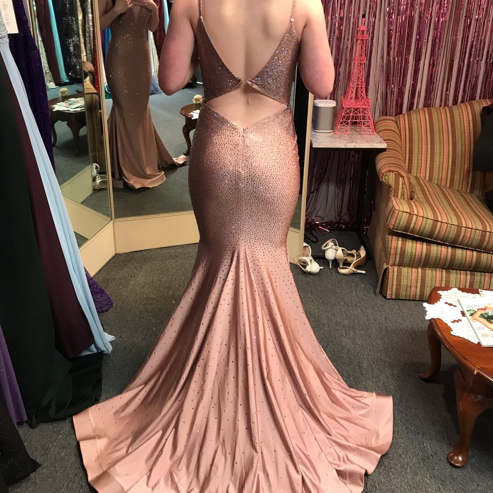 2020 prom dress never worn